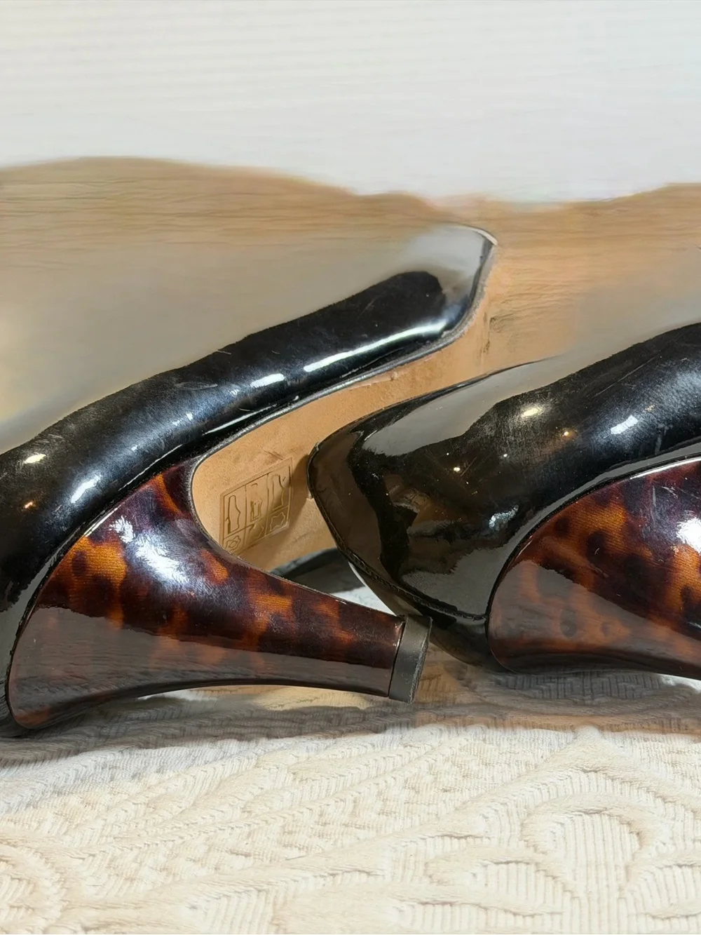 Hand Made In Italy Patent Leather Pumps. EU 39 3” Tortoise shell heels Anyi Lu